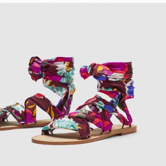 Zara Shoes - 🎉SALE🎉Leather Ribbon Sandals